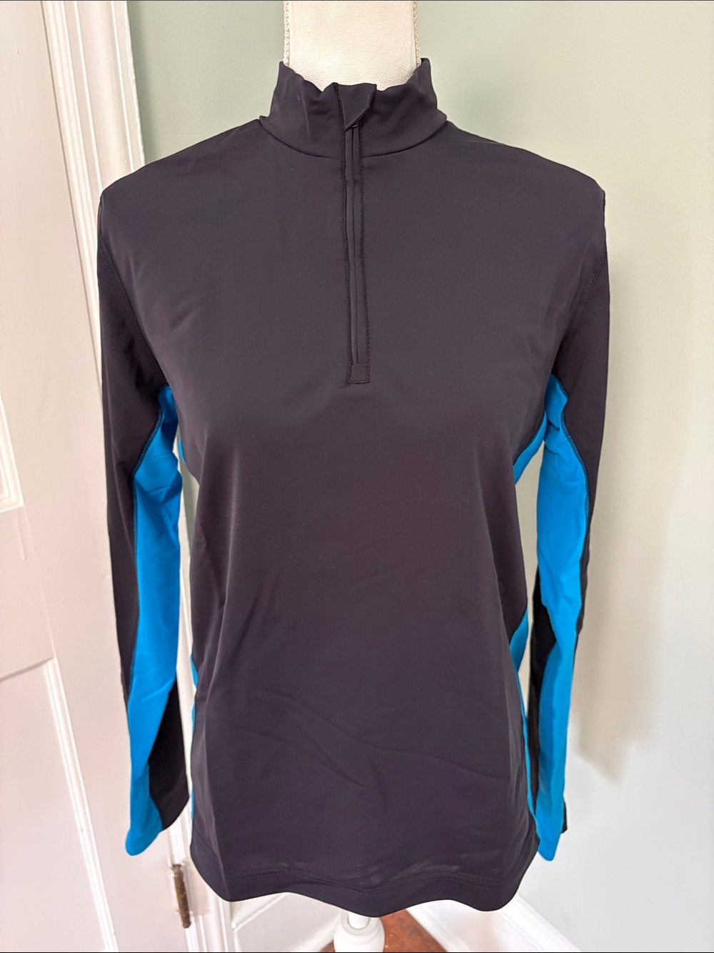 Lands'‎ End Navy & Blue Quarter-Zip Athletic Rash Guard Long-Sleeve Top Medium